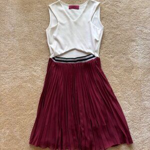BooHoo Sleeveless V-Neck Dress Pleated Skirt